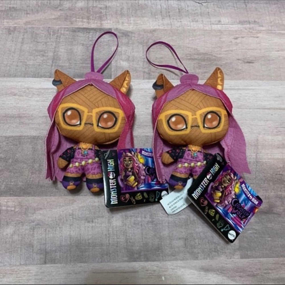 2 Monster High 4-Inch Mini Plush Clawdeen Wolf Doll with Attachable Ribbon